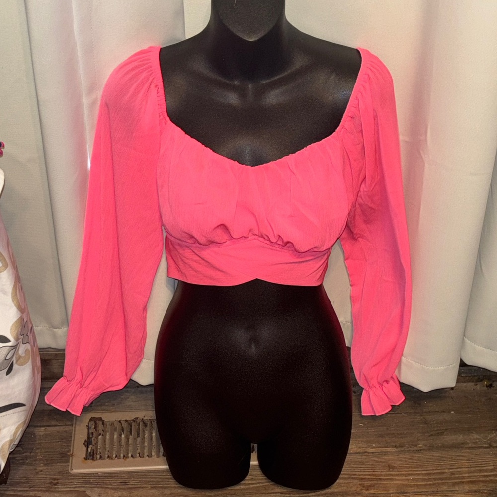 Sweetheart Bubblegum Pink Cropped Long-Sleeve Top